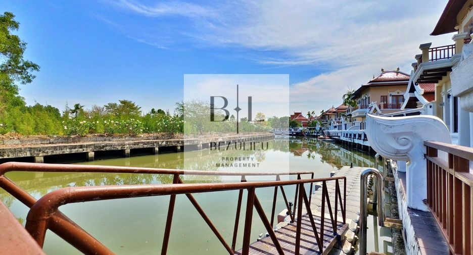 Casa en venta de 4 habitaciones en Sattahip, Chonburi