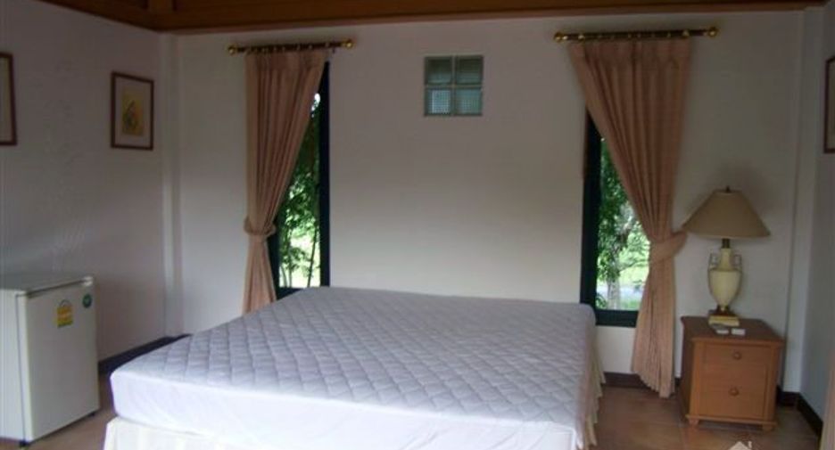 For sale 8 bedrooms house in Bang Lamung, Chonburi