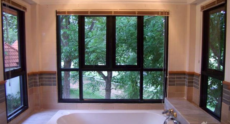 For sale 8 bedrooms house in Bang Lamung, Chonburi