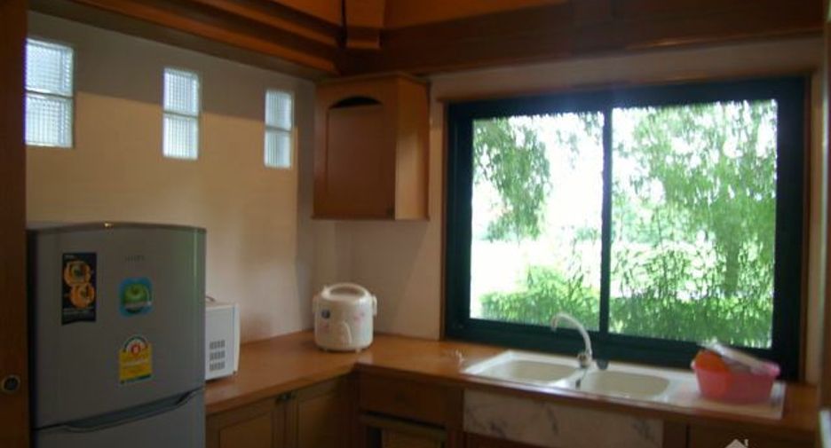 For sale 8 bedrooms house in Bang Lamung, Chonburi