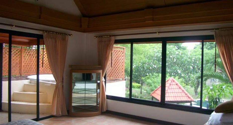 For sale 8 bedrooms house in Bang Lamung, Chonburi