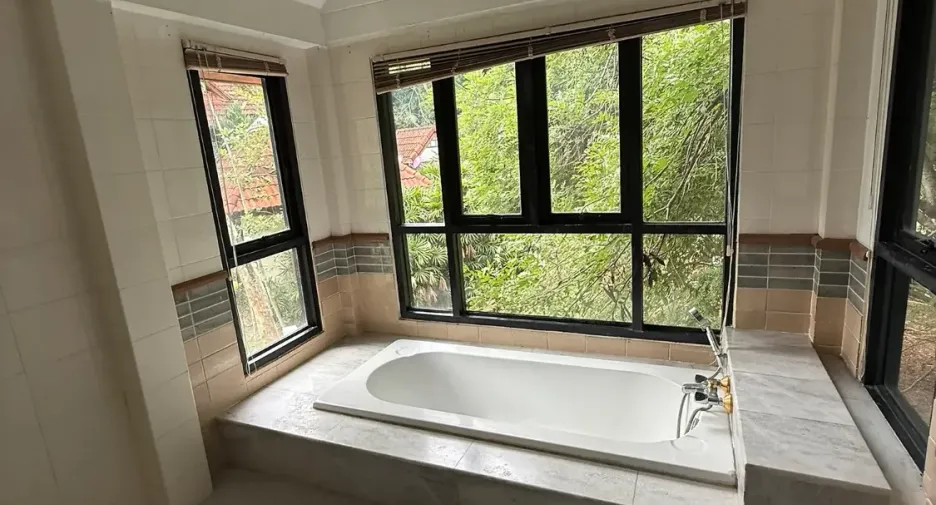 For sale 8 bedrooms house in Bang Lamung, Chonburi