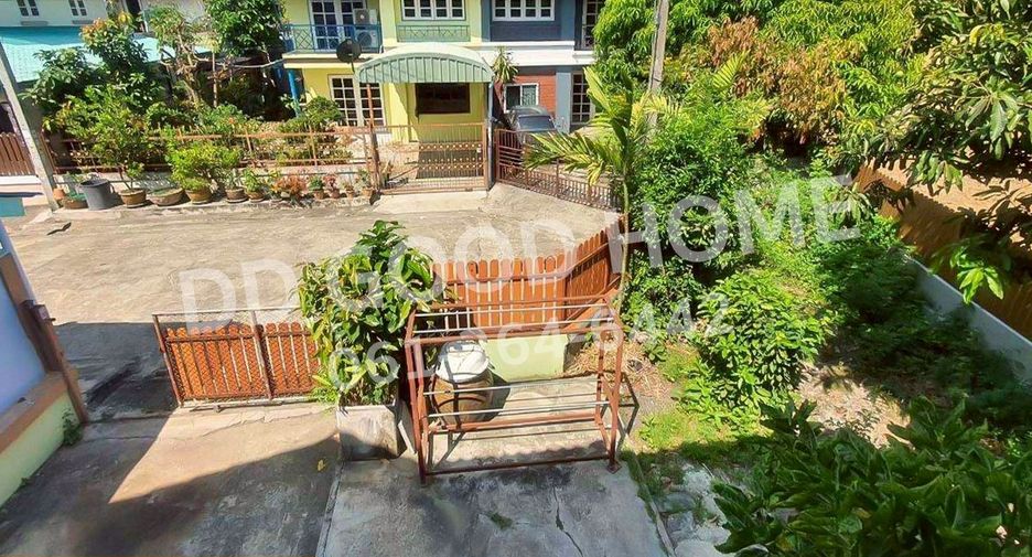 For sale 3 bedrooms house in Nakhon Chai Si, Nakhon Pathom