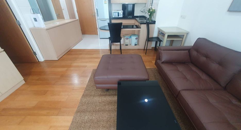 For rent 1 bed condo in Watthana, Bangkok