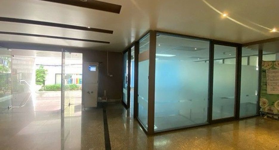 For rent 1 bed office in Chatuchak, Bangkok