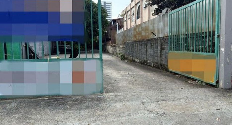 For rent 1 bed warehouse in Chom Thong, Bangkok