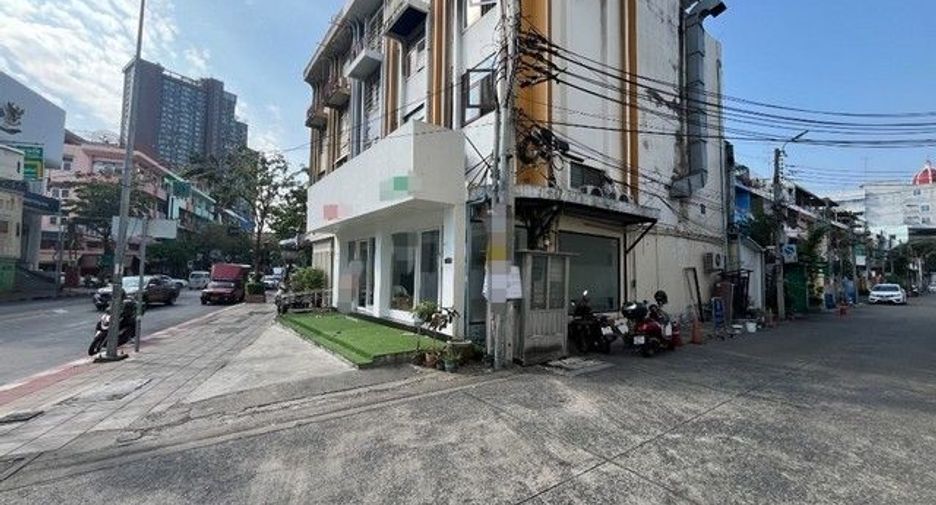For rent 1 bed retail Space in Yan Nawa, Bangkok