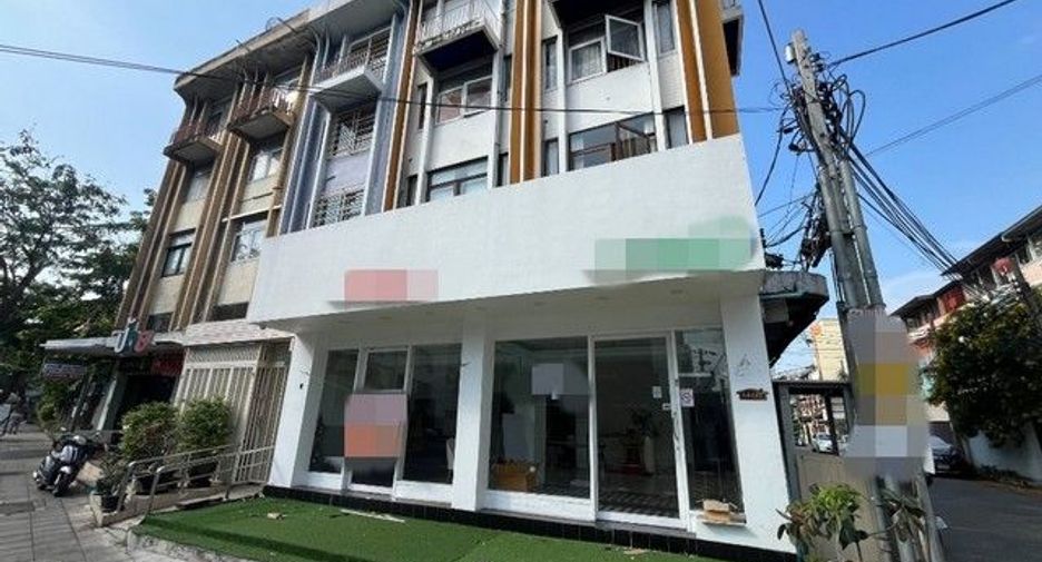 For rent 1 bed retail Space in Yan Nawa, Bangkok