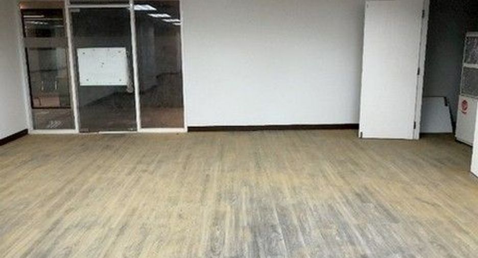 À vendre 1 chambre bureau à Bang Rak, Bangkok