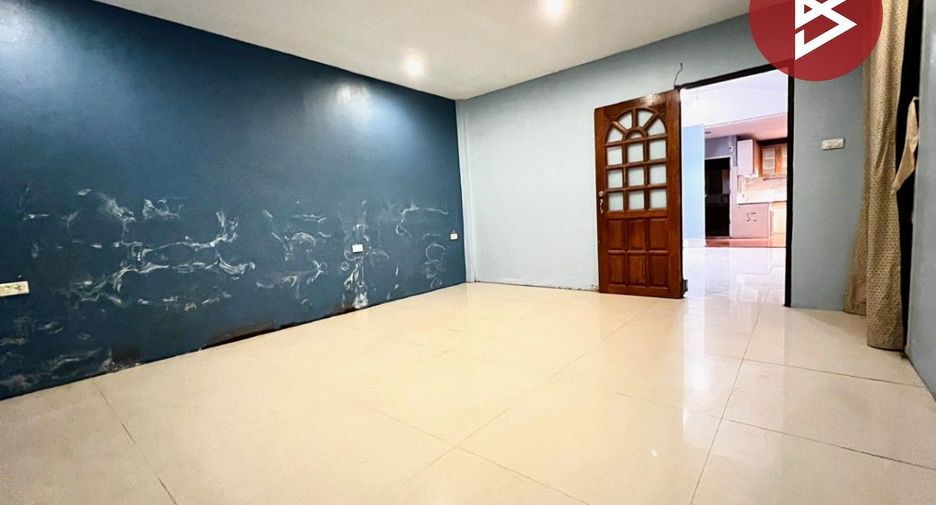 Haus zum Kauf mit 4 Zimmer in Lam Luk Ka, Pathum Thani
