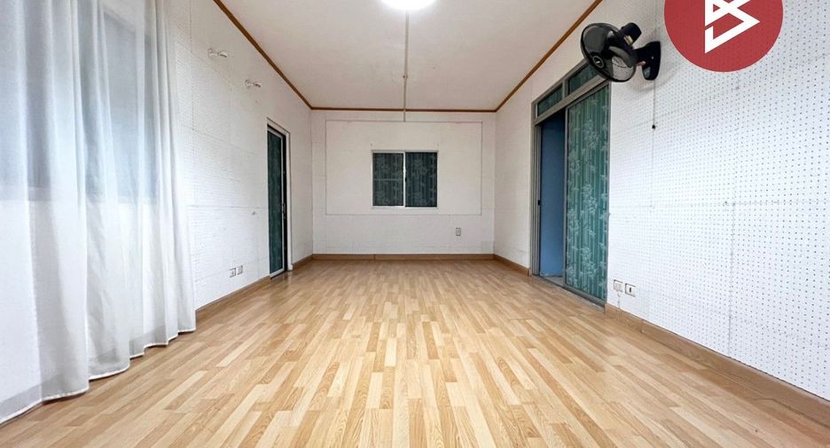 Haus zum Kauf mit 4 Zimmer in Lam Luk Ka, Pathum Thani