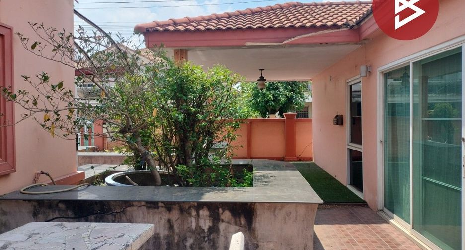 Haus zum Kauf mit 4 Zimmer in Lam Luk Ka, Pathum Thani