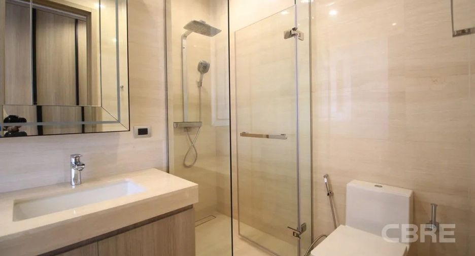 À vendre 1 chambre condo à Khlong Toei, Bangkok