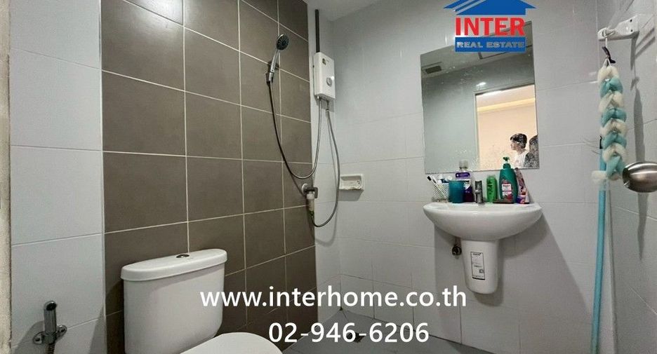 For sale 4 bedrooms townhouse in Lam Luk Ka, Pathum Thani