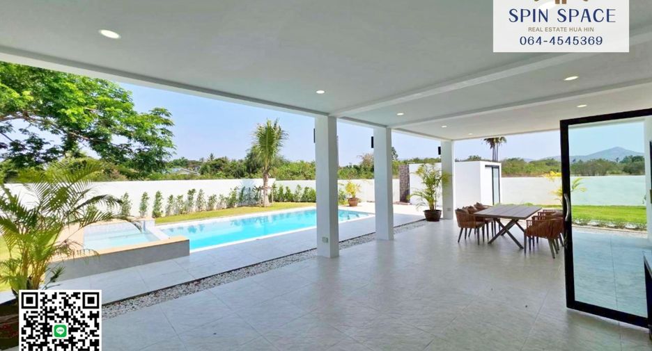 Villa en alquiler y en venta de 3 habitaciones en Mueang Chachoengsao, Chachoengsao