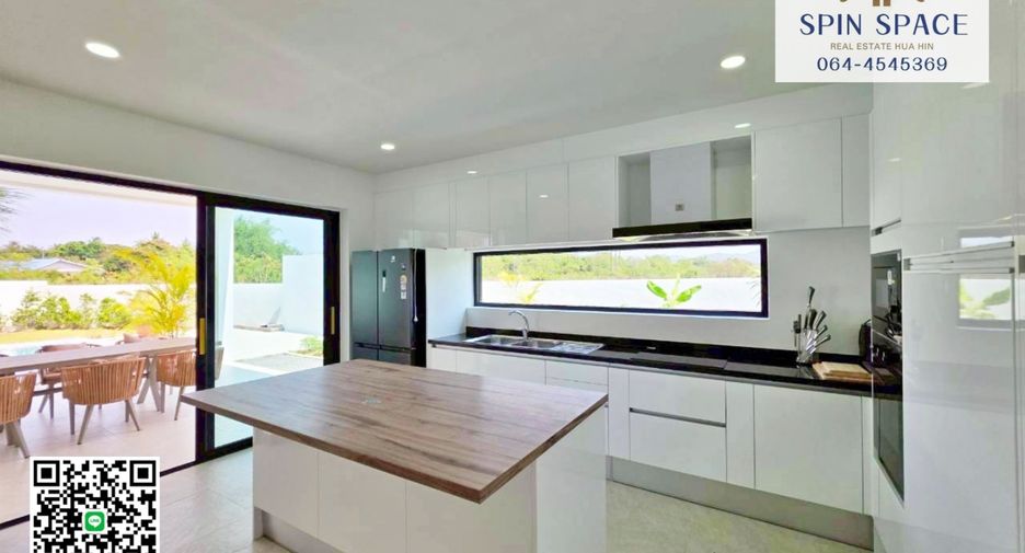 Villa en alquiler y en venta de 3 habitaciones en Mueang Chachoengsao, Chachoengsao