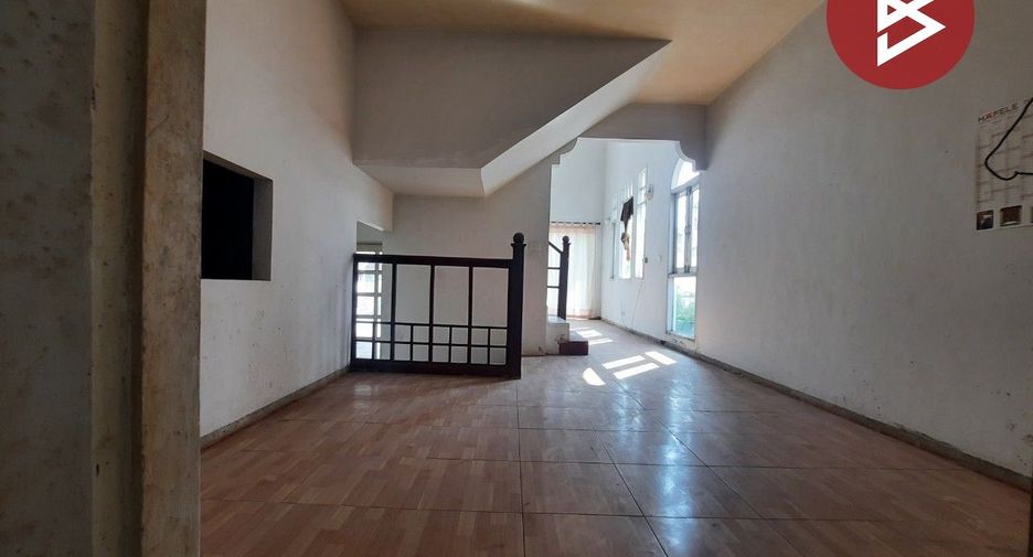 For sale 3 bedrooms house in Prawet, Bangkok