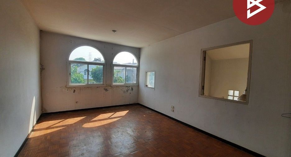 For sale 3 bedrooms house in Prawet, Bangkok