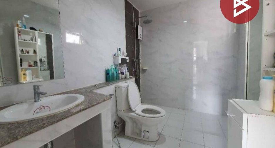 Haus zum Kauf mit 4 Zimmer in Mueang Samut Prakan, Samut Prakan