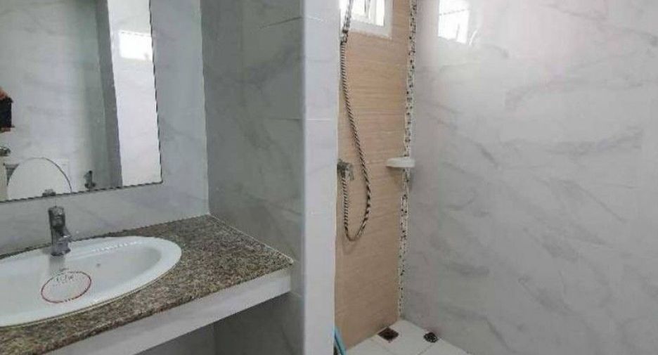 Haus zum Kauf mit 4 Zimmer in Mueang Samut Prakan, Samut Prakan