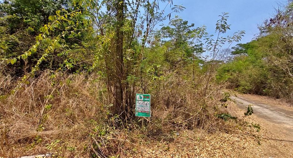 Terreno en venta en Kaeng Krachan, Phetchaburi