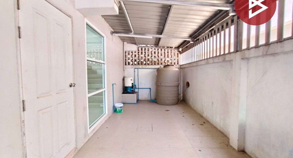 Local comercial en venta de 9 habitaciones en Mueang Chanthaburi, Chanthaburi