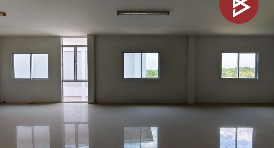 Local comercial en venta de 9 habitaciones en Mueang Chanthaburi, Chanthaburi