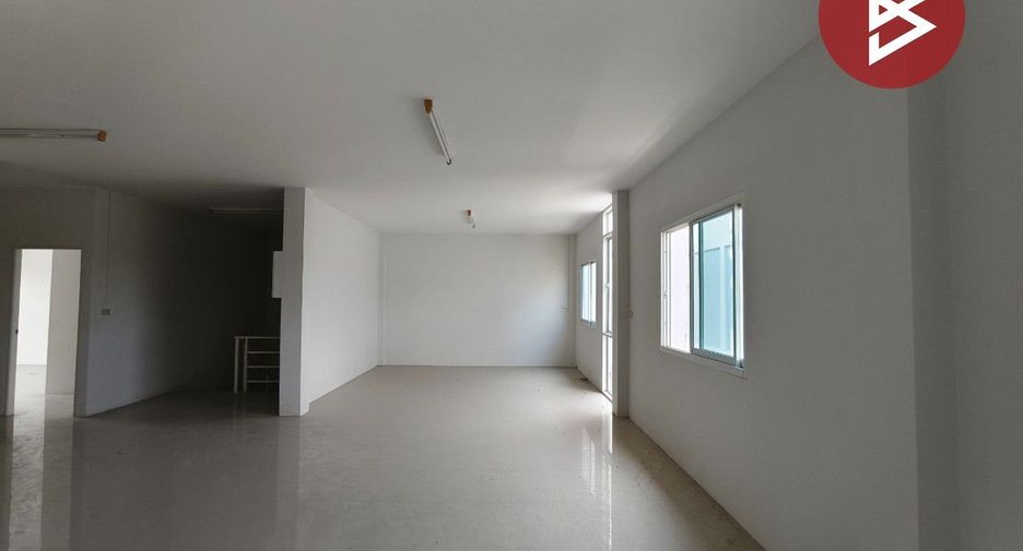 Local comercial en venta de 9 habitaciones en Mueang Chanthaburi, Chanthaburi