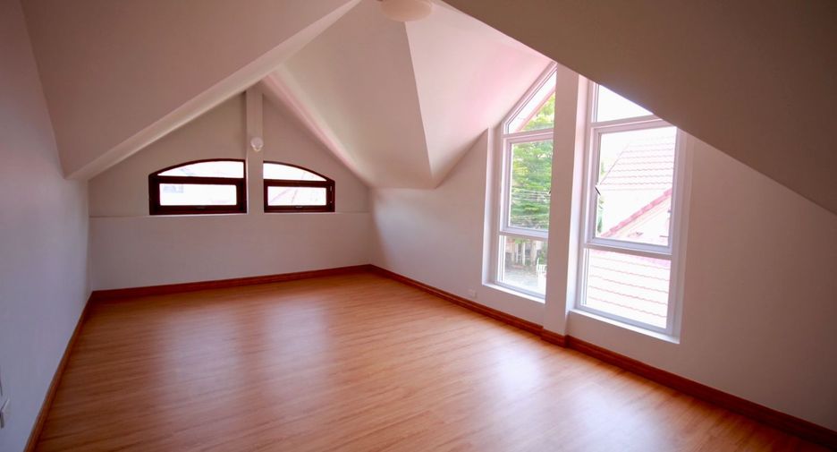 À vendre 4 chambres maison à Mueang Rayong, Rayong