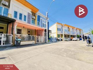Reihenhaus zum Kauf mit 4 Zimmer in Mueang Samut Prakan, Samut Prakan