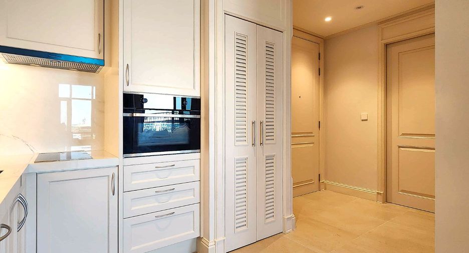 For rent 1 bed condo in Phra Khanong, Bangkok