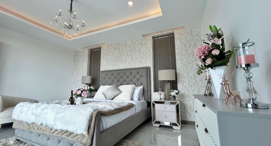 For sale 3 bedrooms villa in Bang Lamung, Chonburi
