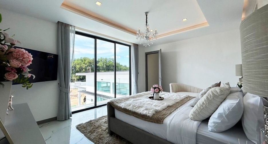 For sale 3 bedrooms villa in Bang Lamung, Chonburi