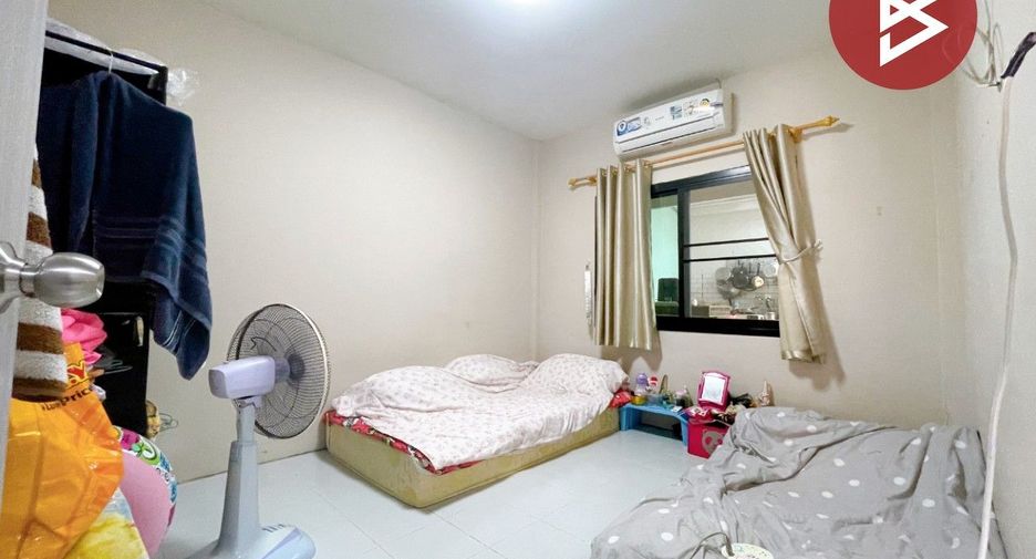 For sale 2 bedrooms townhouse in Mueang Chon Buri, Chonburi