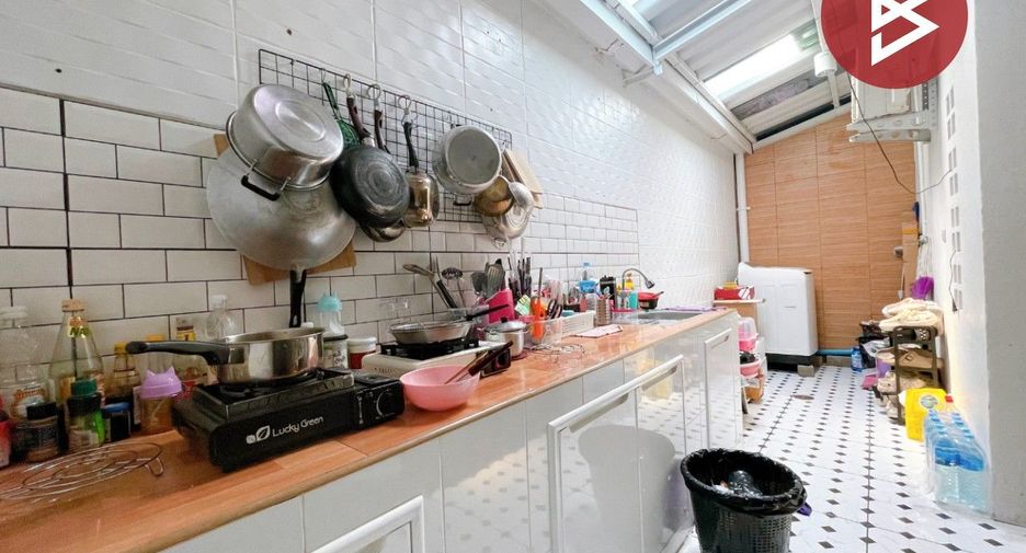 For sale 2 bedrooms townhouse in Mueang Chon Buri, Chonburi
