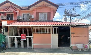 For sale 3 bedrooms townhouse in Mueang Samut Sakhon, Samut Sakhon