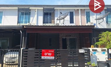 Casa adosada en venta de 3 habitaciones en Bang Phli, Samut Prakan