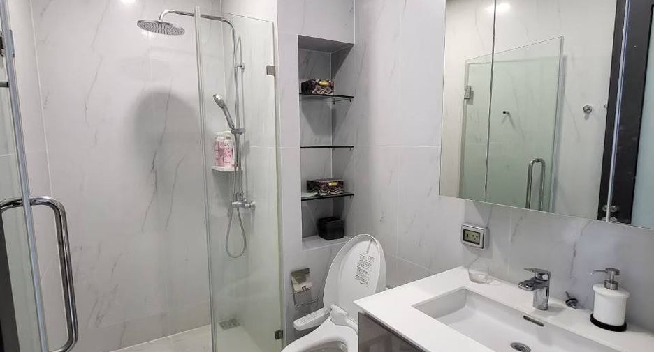 For rent 1 bed condo in Ratchathewi, Bangkok