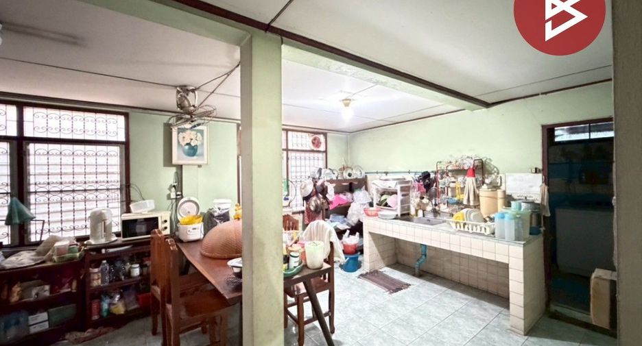 For sale 5 bedrooms house in Bang Kapi, Bangkok
