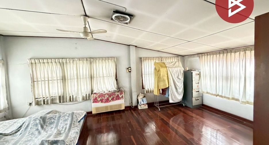 For sale 5 bedrooms house in Bang Kapi, Bangkok