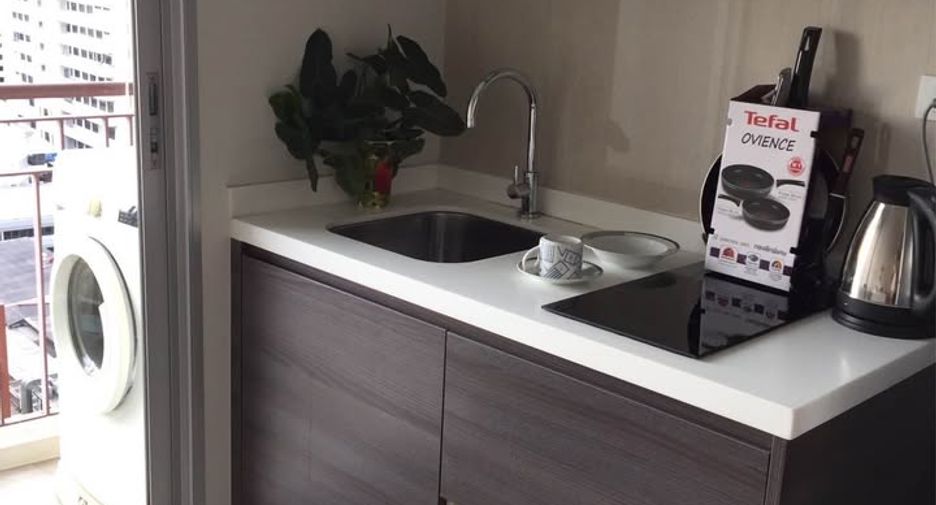 For rent 1 bed condo in Sathon, Bangkok