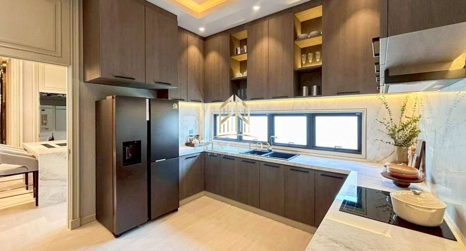 Casa en venta de 6 habitaciones en Suan Luang, Bangkok