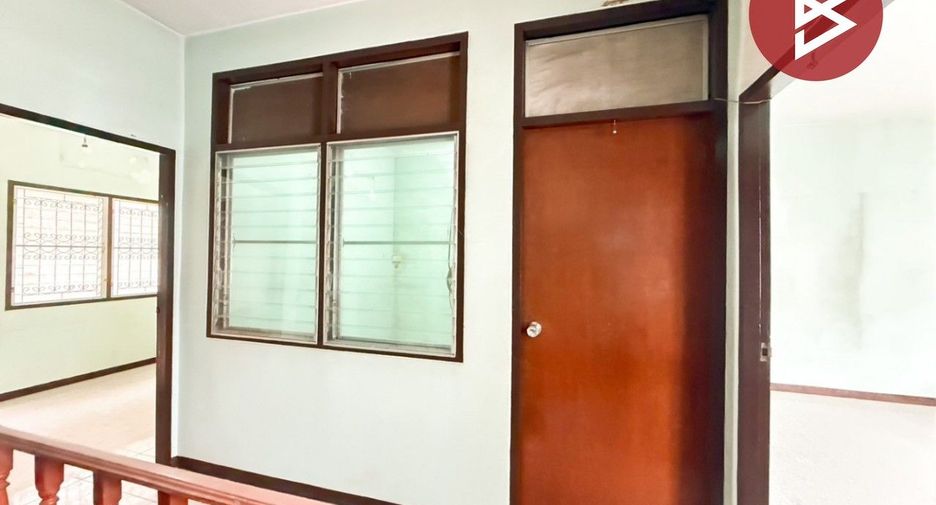 For sale 3 bedrooms townhouse in Chom Thong, Bangkok