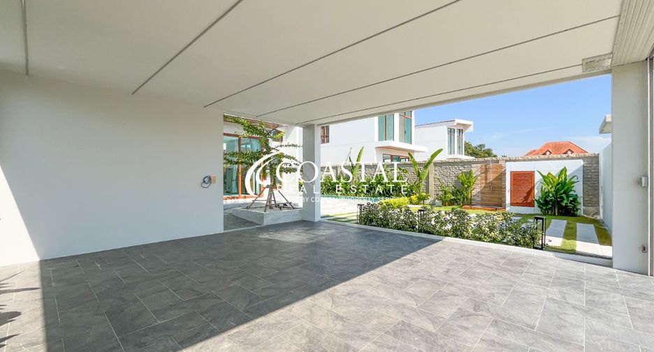 Casa en venta de 5 habitaciones en Bang Lamung, Chonburi