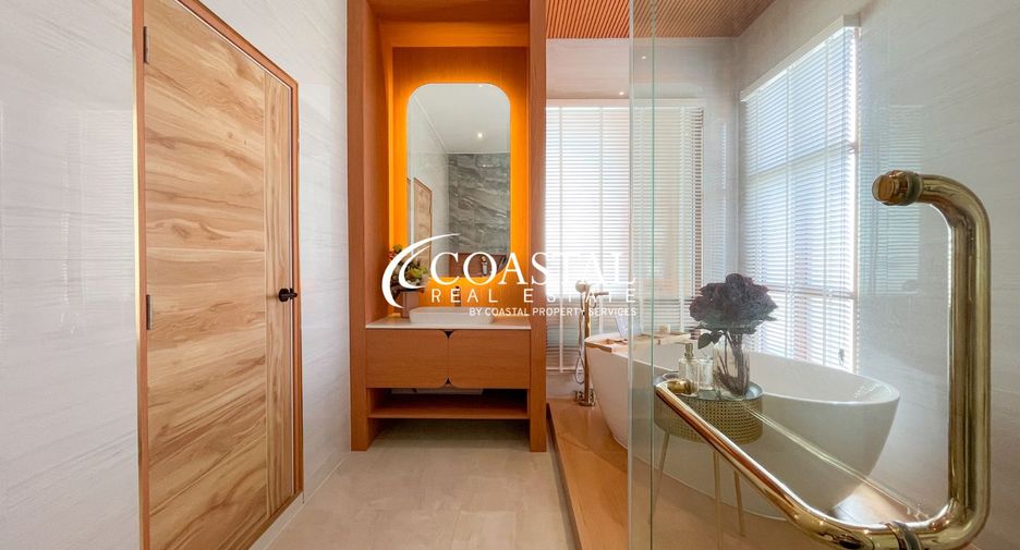 Casa en venta de 5 habitaciones en Bang Lamung, Chonburi