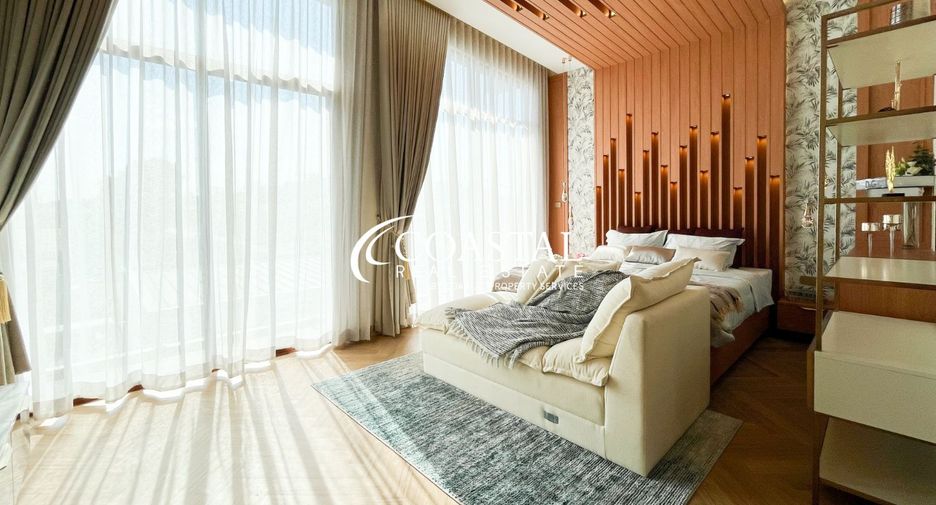 Casa en venta de 5 habitaciones en Bang Lamung, Chonburi