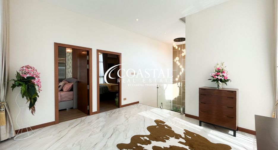 Casa en venta de 5 habitaciones en Bang Lamung, Chonburi