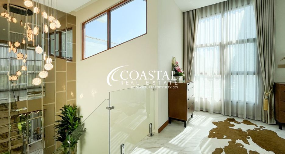 Casa en venta de 5 habitaciones en Bang Lamung, Chonburi