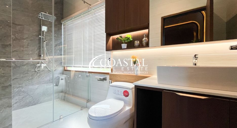 Casa en venta de 5 habitaciones en Bang Lamung, Chonburi