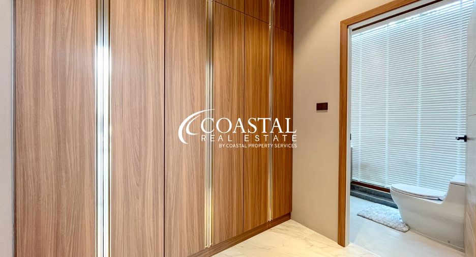 Casa en venta de 5 habitaciones en Bang Lamung, Chonburi